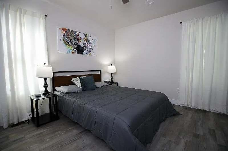 Building Photo - 168 S Winchester Ave