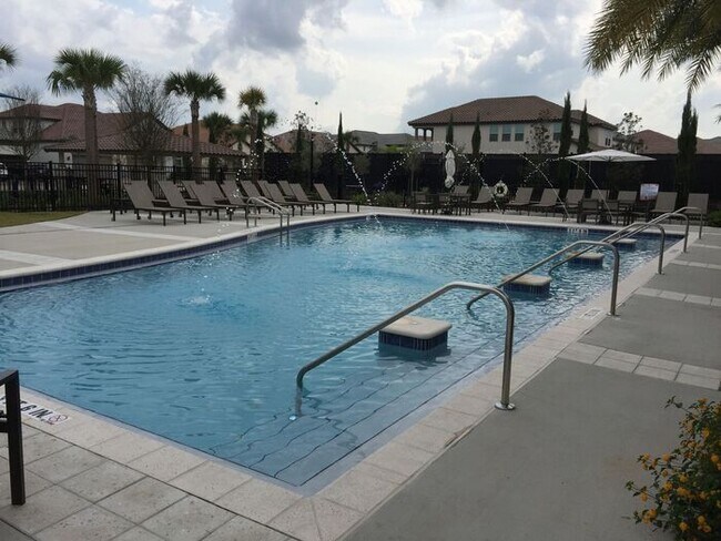 Building Photo - 6 bedroom/6 bath Dr. Phillips Home