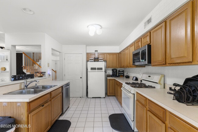 Building Photo - 1604 Aqueduct Ct
