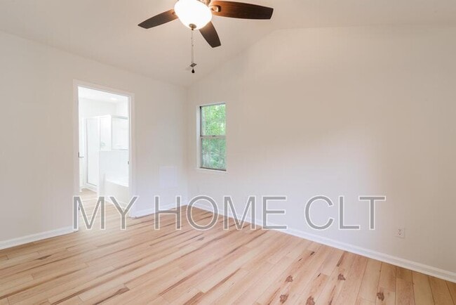 Building Photo - 8413 Woodford Bridge Dr