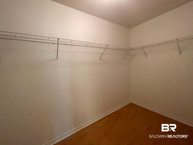 Building Photo - 110 Covey Run Pl