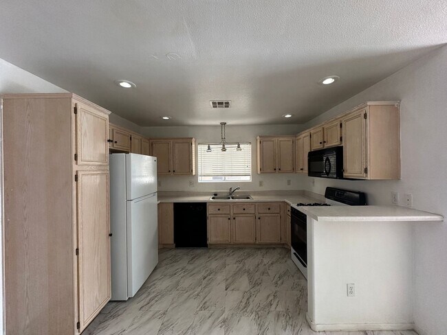 Building Photo - SPRING VALLEY RANCH