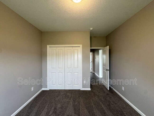 Building Photo - 8783 Elmont Cv