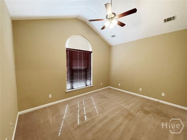 Building Photo - 216 Carlisle Way
