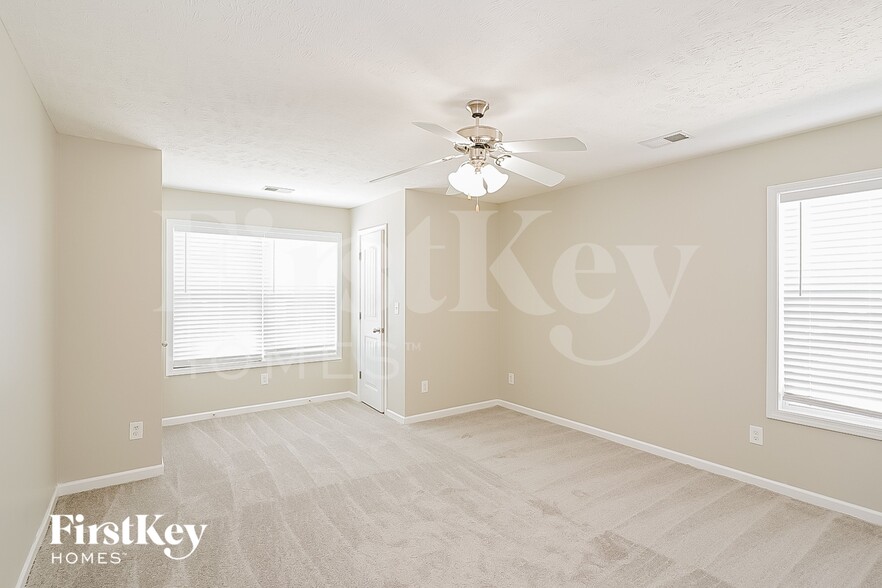 Building Photo - 844 Cherry Blossom Ln