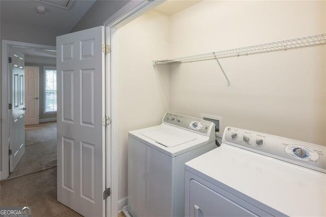 Building Photo - 2315 Limehurst Dr