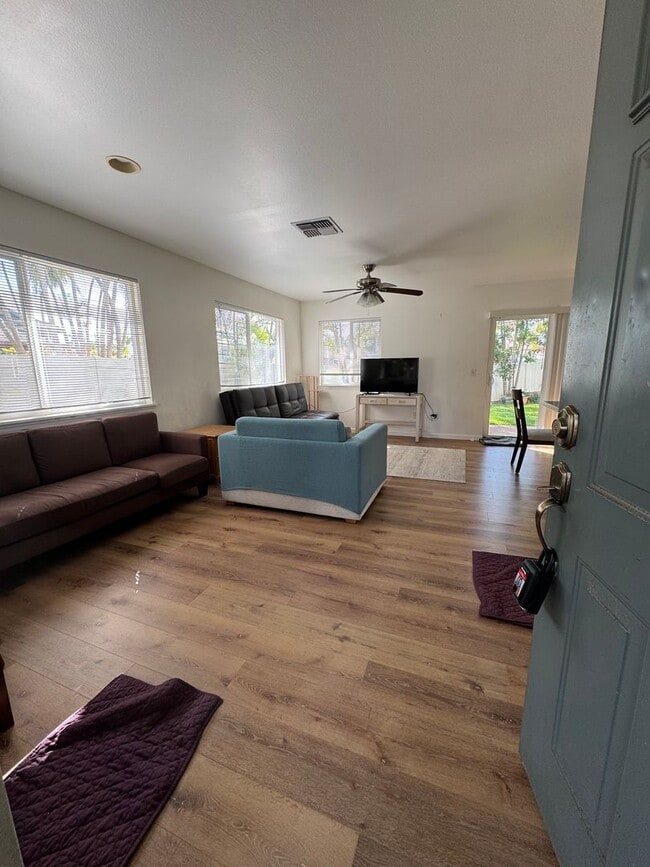 Building Photo - For Rent – Legends at Maui Lani | Spacious 4-Bedroom, 2.5-Bath Home