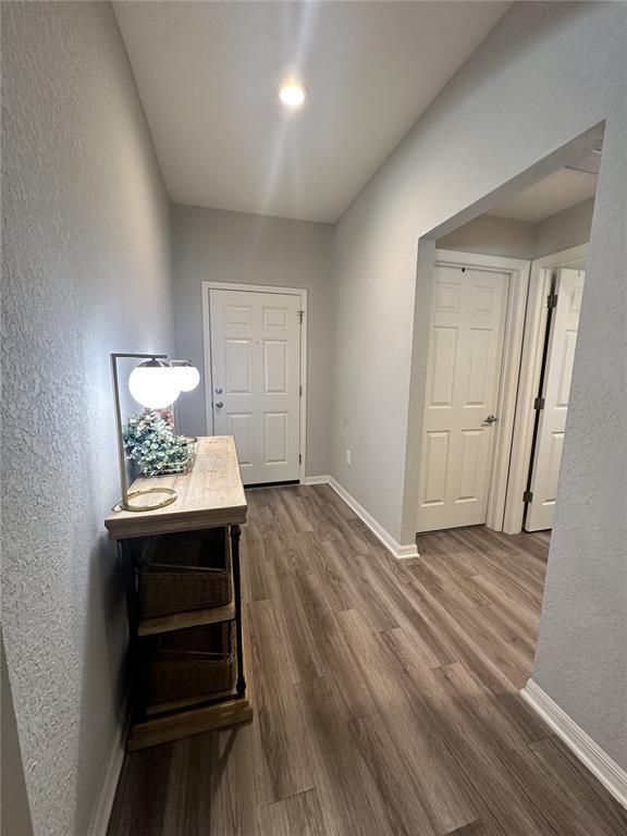 Building Photo - 6911 Gideon Cir