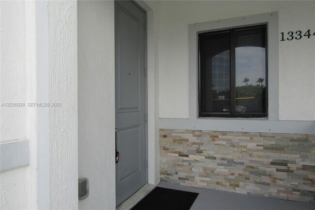 Building Photo - 13344 Tropical Ave