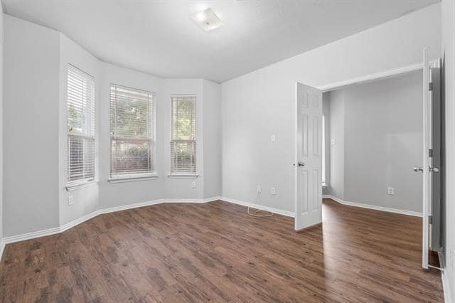 Building Photo - 1351 Kingston Pl