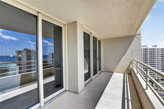 Building Photo - 4101 N Ocean Blvd