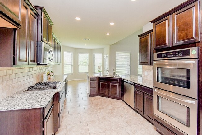 Building Photo - 13906 Manobrook Ct