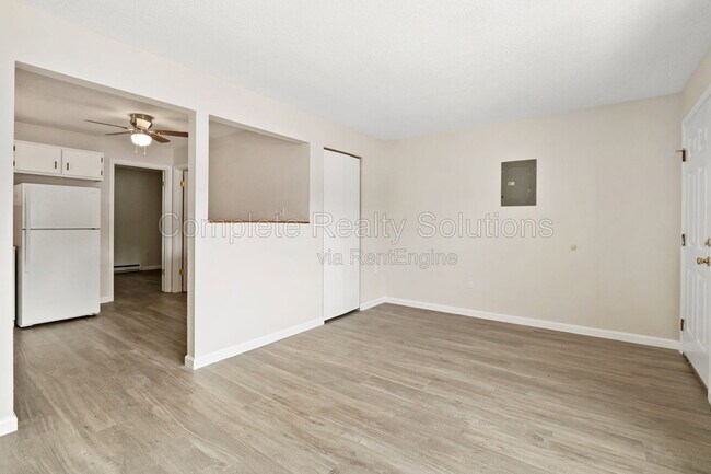 Building Photo - 790 Country Aire Ct