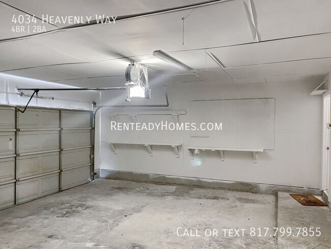 Building Photo - 4034 Heavenly Way