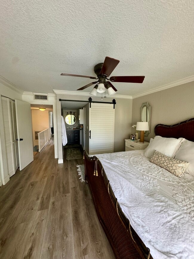 Building Photo - 1861 SE 4th St