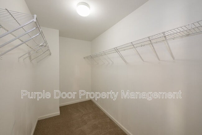 Building Photo - 320 Tuggle Ct