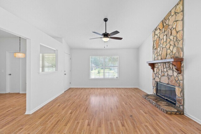 Building Photo - 52 Woodcock Dr
