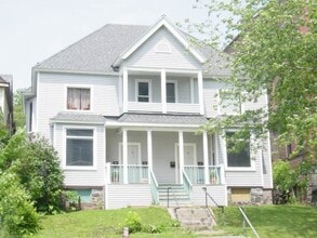 Building Photo - 221 3RD St