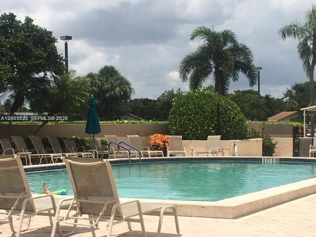 Building Photo - 5200 NW 31st Ave