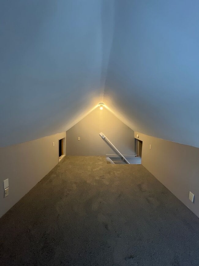 Building Photo - 2280 Main St