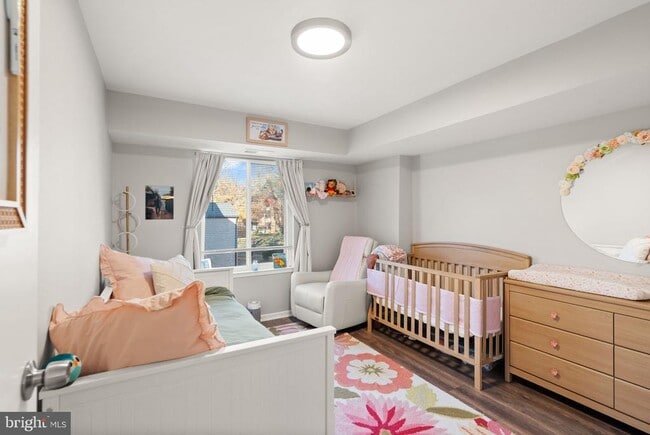 Building Photo - 9728 Kingsbridge Dr