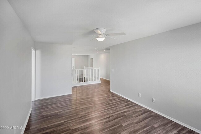 Building Photo - 7135 W Rancho Dr