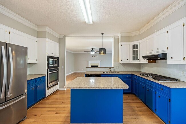 Building Photo - 1114 Rivershyre Dr