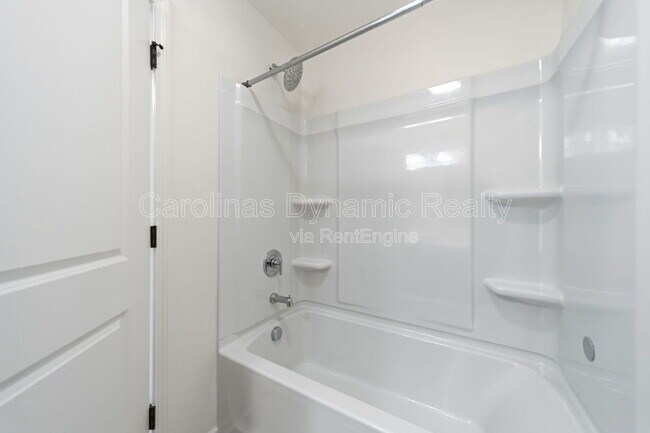 Building Photo - 11936 Basking Dr