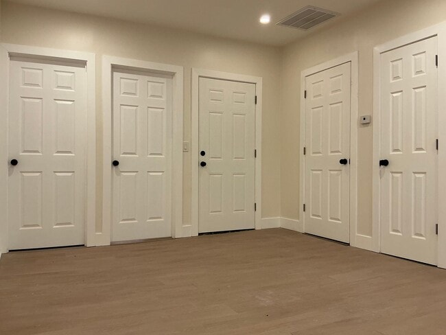 Building Photo - Refine Tyler Realty LLC