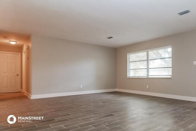 Building Photo - 4331 Tufts Ave