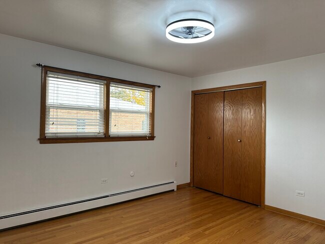 Building Photo - 2538 N 75th Ave