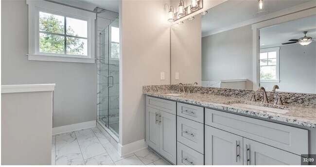 Building Photo - 6076 Cushing Cir