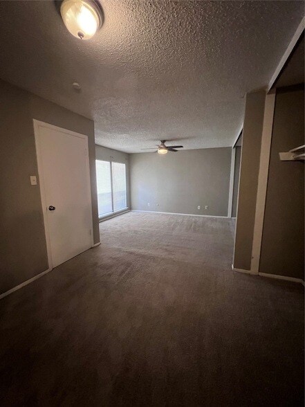 Building Photo - 5604 Boca Raton Blvd