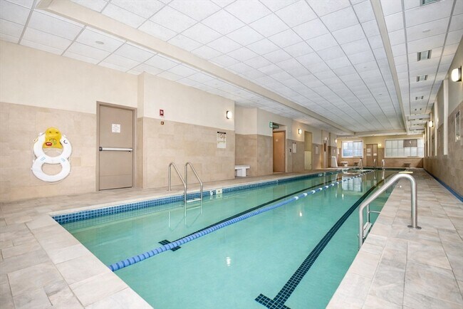 Building Photo - 12-12 Museum Way