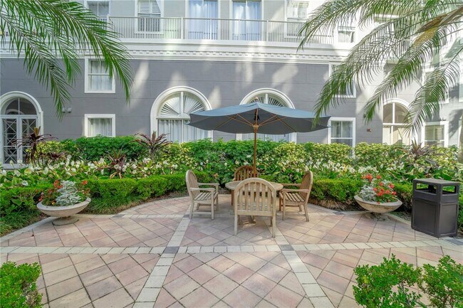 Building Photo - 700 S Harbour Island Blvd