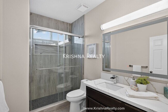 Building Photo - 14395 NW Lilium Dr