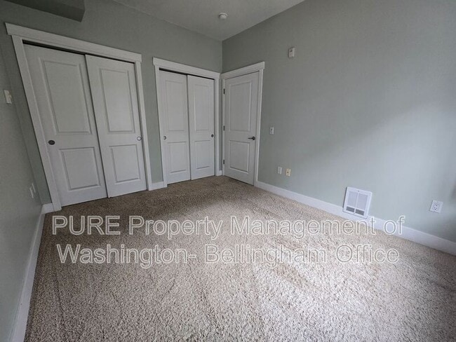 Building Photo - 1015 Railroad Ave