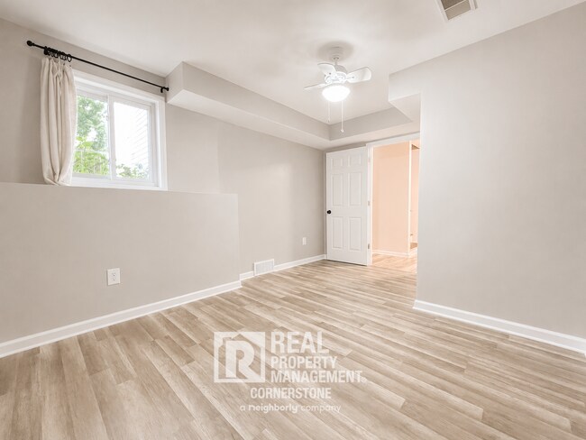 Building Photo - 478 116th Ave