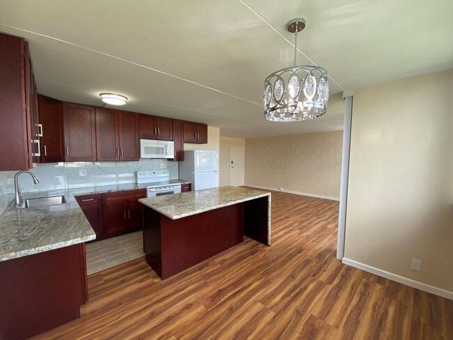 Building Photo - 025RIV