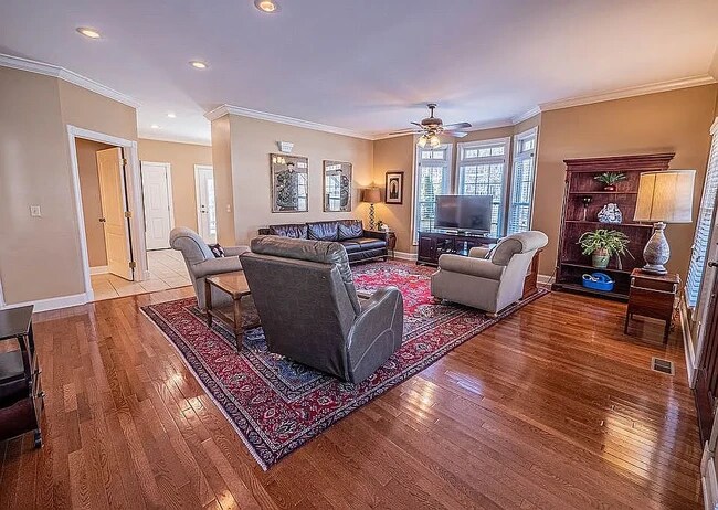 Building Photo - 581 Cedar Creek Rd