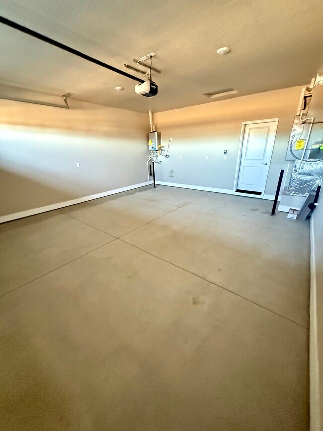 Building Photo - 12059 W Anthos Ln