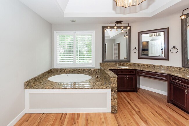 Building Photo - 2105 Williams Veneer Ct