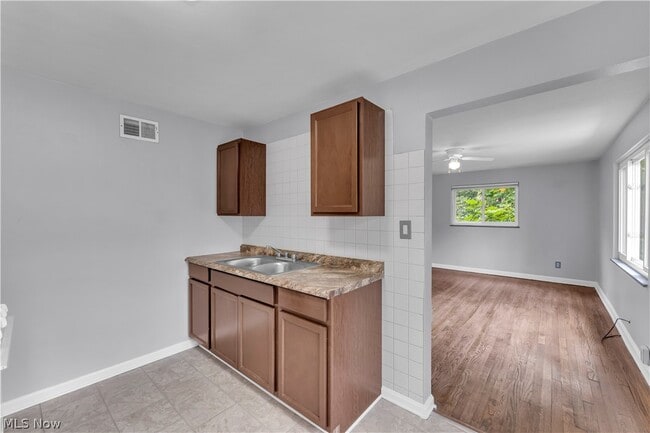 Building Photo - 21270 Crystal Ave