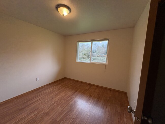 Building Photo - 2633 Wilderness Dr SE