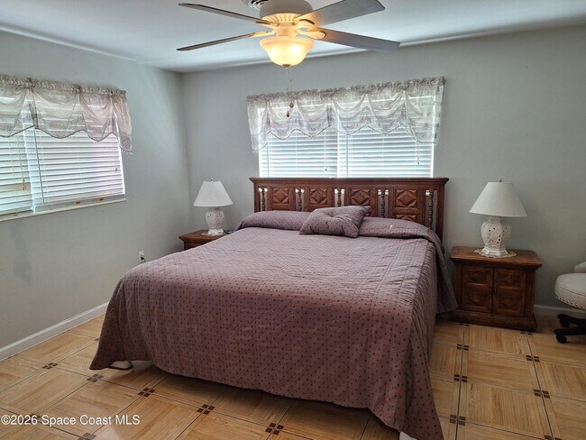 Building Photo - 289 Ellwood Ave