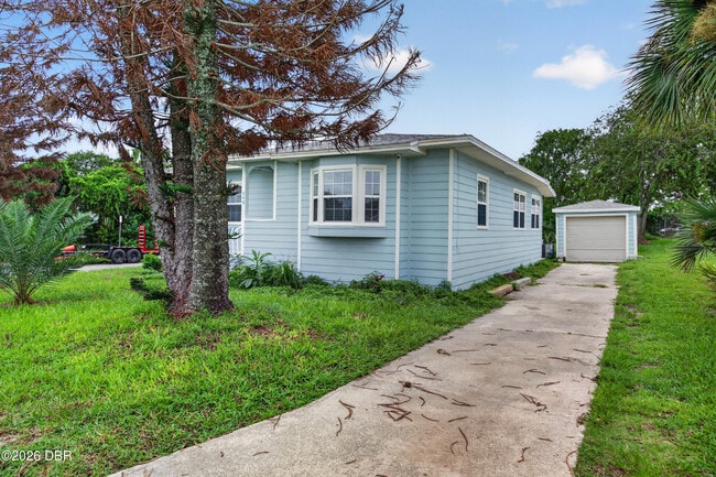 Building Photo - 398 Golf Blvd