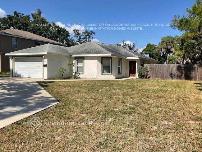 Building Photo - 2401 Granada Cir E