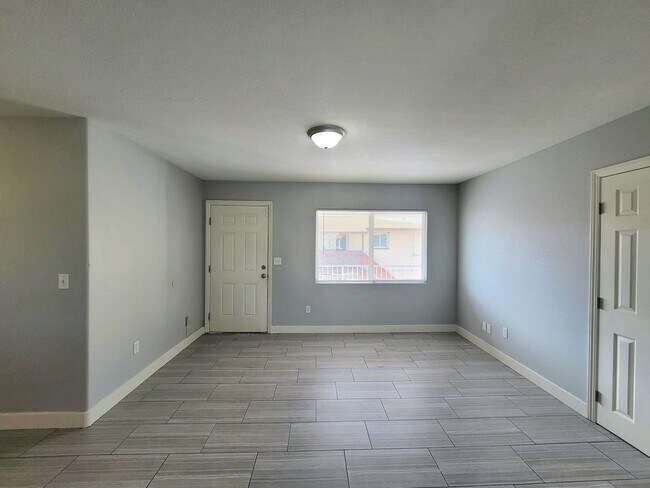 Building Photo - 224 N 13th St