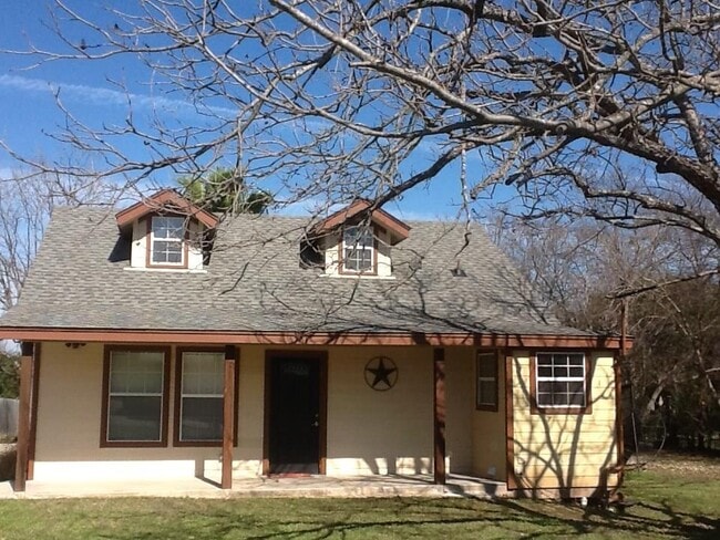 Primary Photo - 404 Chaparral Rd