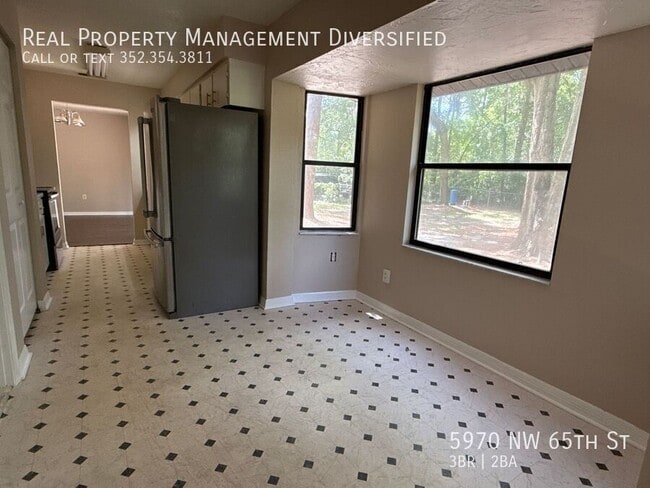 Building Photo - 5970 NW 65th St